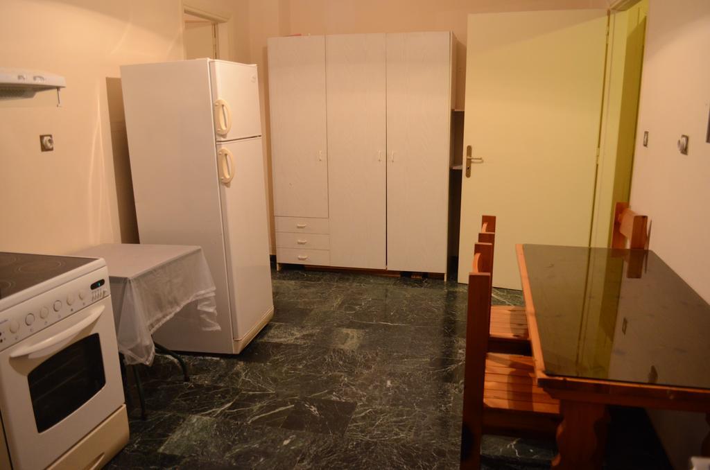 Kineta Apartments Kültér fotó