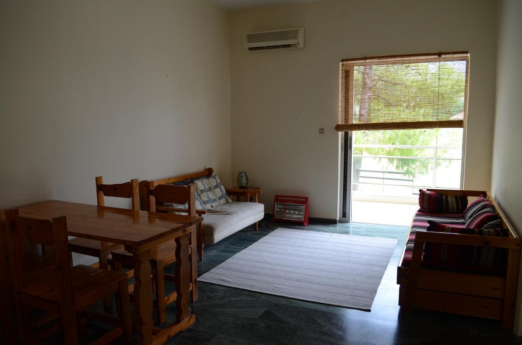 Kineta Apartments Kültér fotó